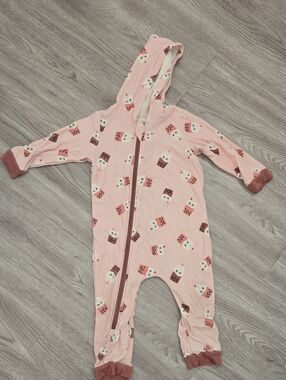 Girls' Pink Hooded One-Piece Romper with Ice Cream Motif